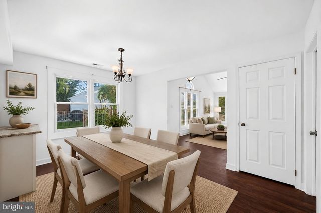 284 WOODS EDGE PL, Langhorne, PA 19047