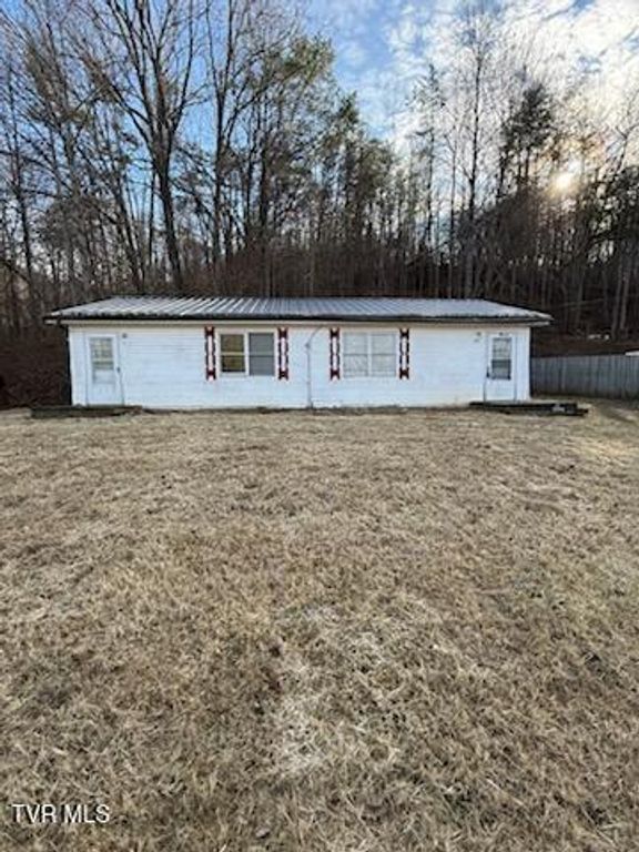 371 Jenkins Hollow Road, Elizabethton, TN 37643