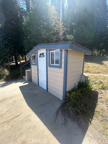 260 Burnt Mill, Lake Arrowhead, CA 92352