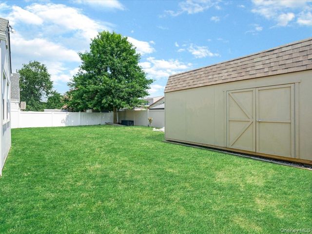 3437 2nd Street, Oceanside, NY 11572