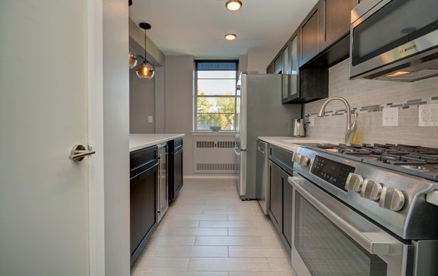 1620 E Broad Street, 408, Columbus, OH 43203