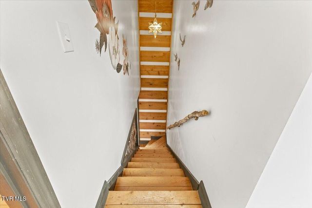 1444 Rich Mountain Road, Zionville, NC 28698