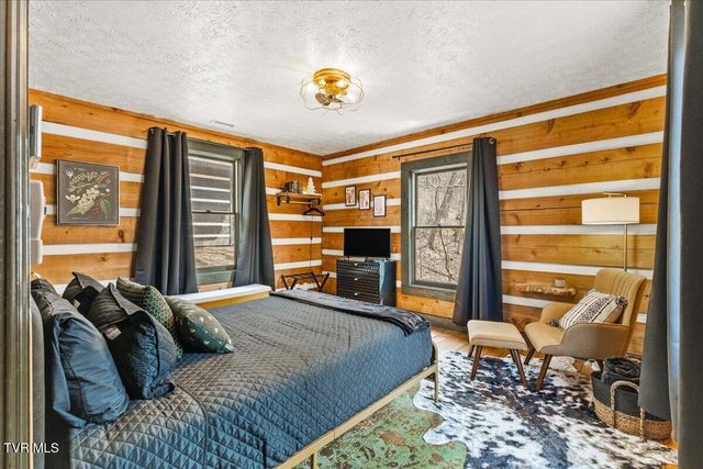 1444 Rich Mountain Road, Zionville, NC 28698
