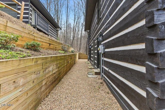 1444 Rich Mountain Road, Zionville, NC 28698
