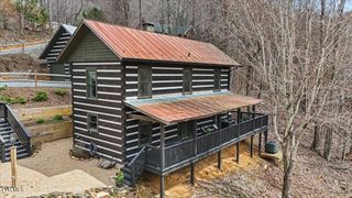 1444 Rich Mountain Road, Zionville, NC 28698