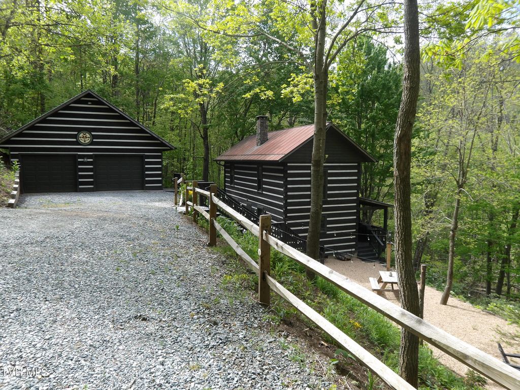 1444 Rich Mountain Road, Zionville, NC 28698