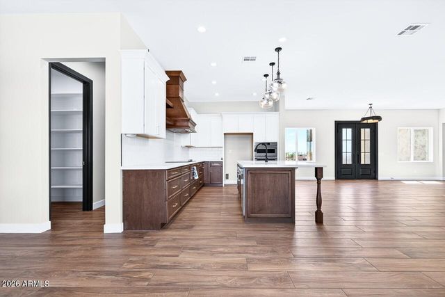 22606 W Laura Street, Wittmann, AZ 85361