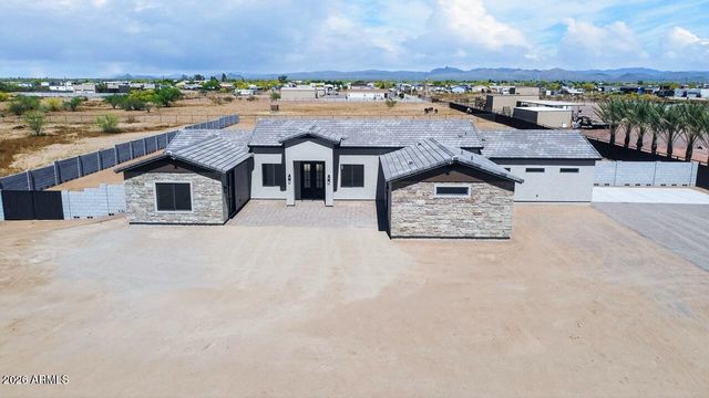 22606 W Laura Street, Wittmann, AZ 85361