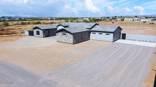 22606 W Laura Street, Wittmann, AZ 85361