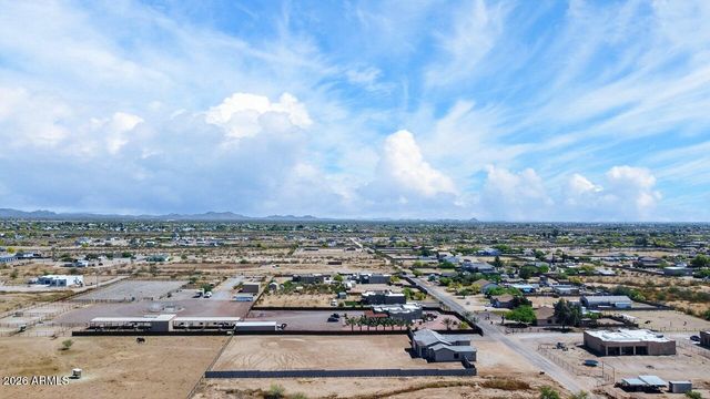 22606 W Laura Street, Wittmann, AZ 85361