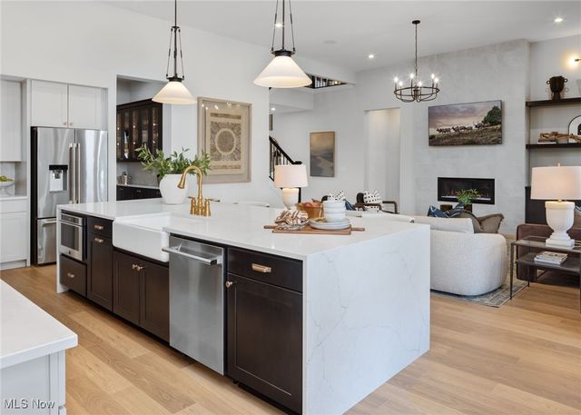 2536 Prairie Lane, Hinckley, OH 44233