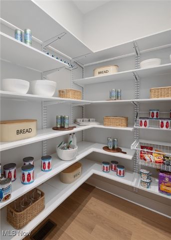 2536 Prairie Lane, Hinckley, OH 44233