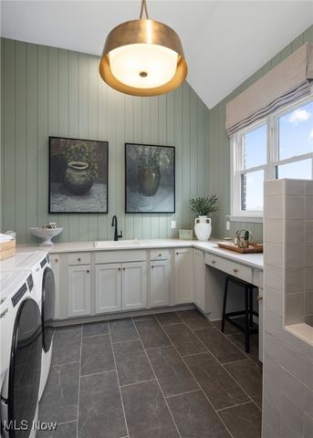 2536 Prairie Lane, Hinckley, OH 44233