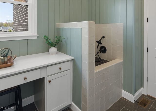 2536 Prairie Lane, Hinckley, OH 44233