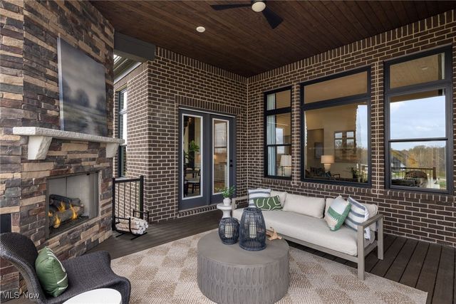 2536 Prairie Lane, Hinckley, OH 44233