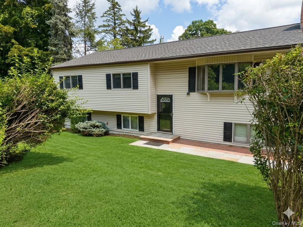 189 Route 210, Stony Point, NY 10980 — exterior
