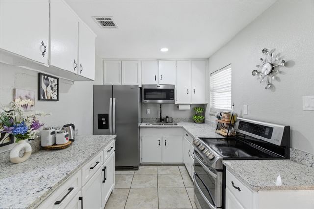 2332 Felder Lane, Fort Worth, TX 76112