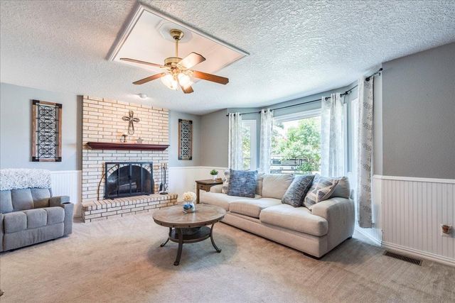500 Buttercup CIR, Kyle, TX 78640