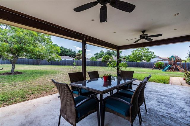 500 Buttercup CIR, Kyle, TX 78640