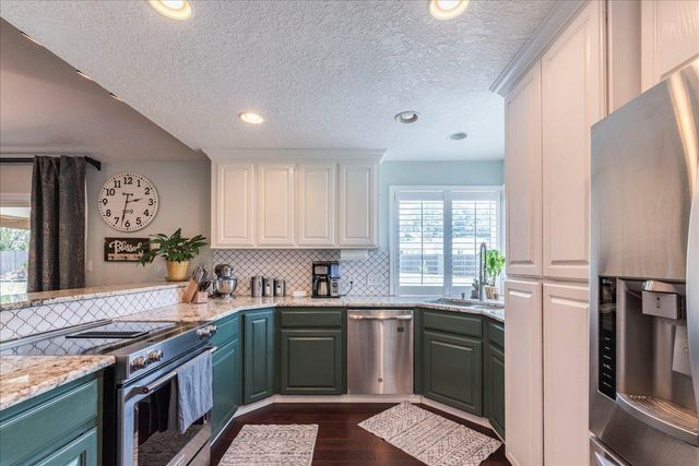 500 Buttercup CIR, Kyle, TX 78640