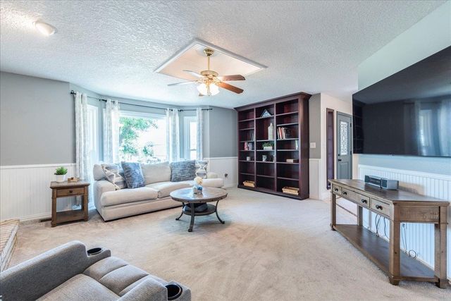 500 Buttercup CIR, Kyle, TX 78640