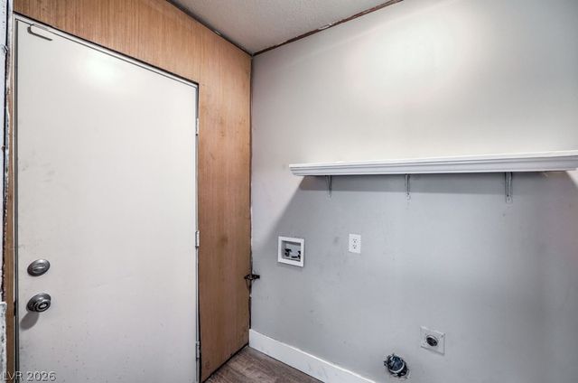2410 Poplar Avenue, Las Vegas, NV 89101
