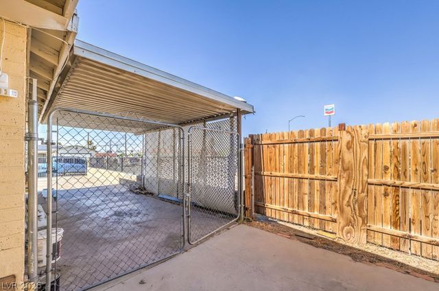 2410 Poplar Avenue, Las Vegas, NV 89101