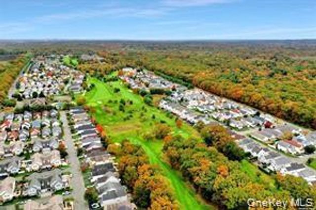 82 Kate Circle, Middle Island, NY 11953