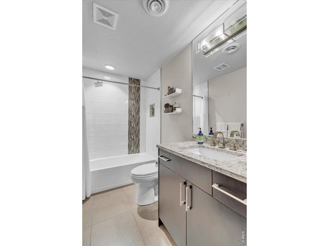 6731 Spanish Bay Dr, Windsor, CO 80550