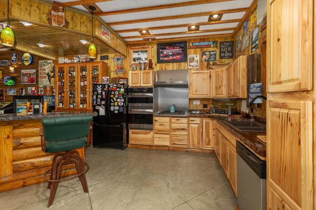 781 Hopkins Road, Lyons, MI 48851