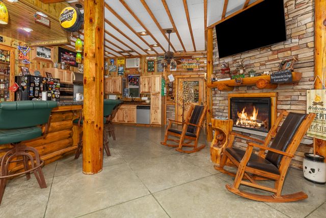 781 Hopkins Road, Lyons, MI 48851