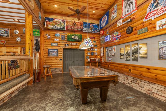 781 Hopkins Road, Lyons, MI 48851