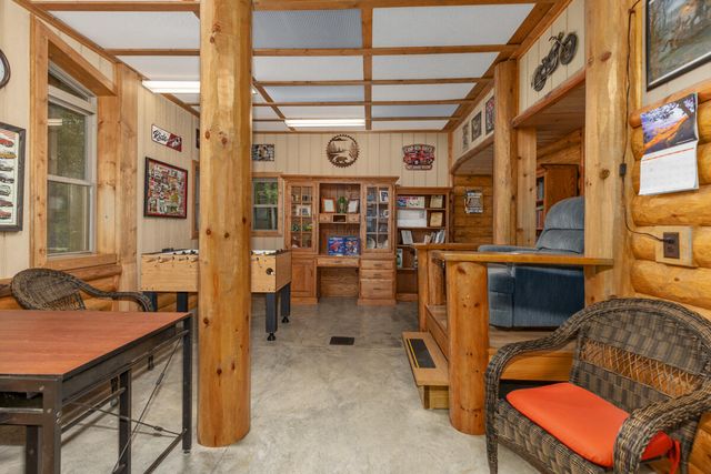 781 Hopkins Road, Lyons, MI 48851