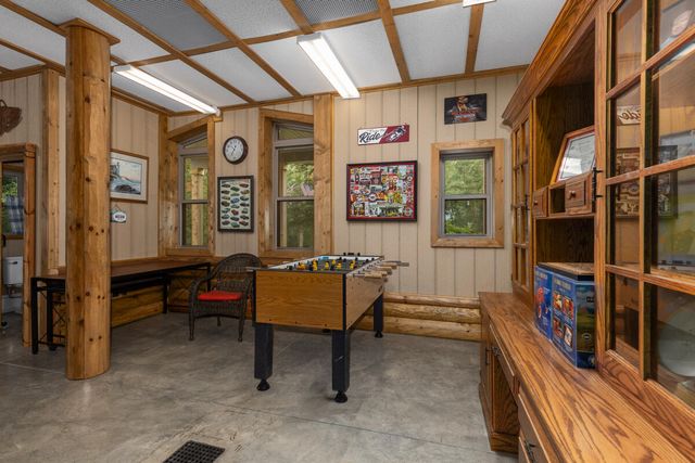 781 Hopkins Road, Lyons, MI 48851