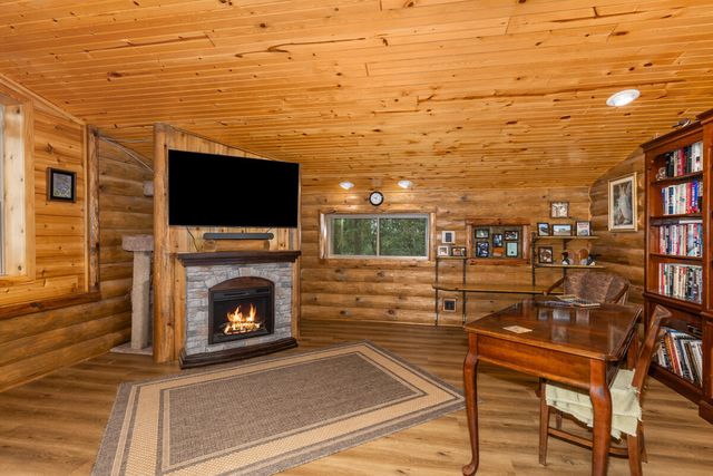 781 Hopkins Road, Lyons, MI 48851