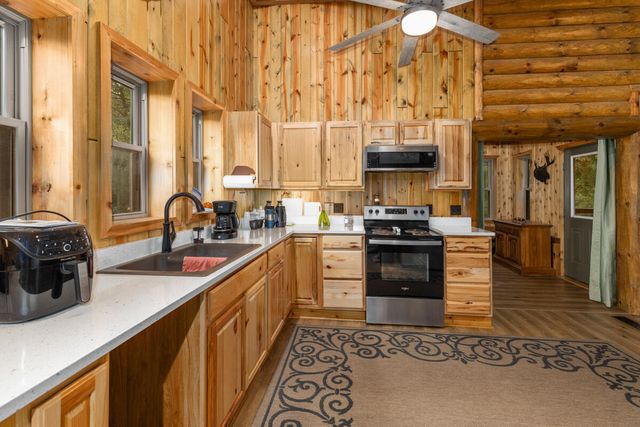 781 Hopkins Road, Lyons, MI 48851