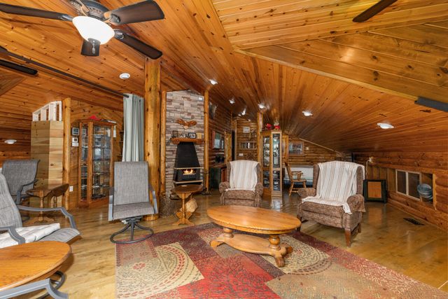 781 Hopkins Road, Lyons, MI 48851
