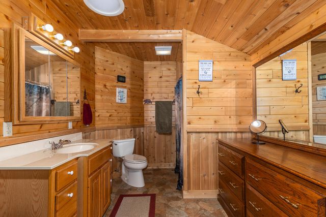 781 Hopkins Road, Lyons, MI 48851