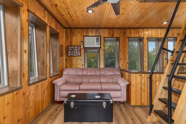 781 Hopkins Road, Lyons, MI 48851