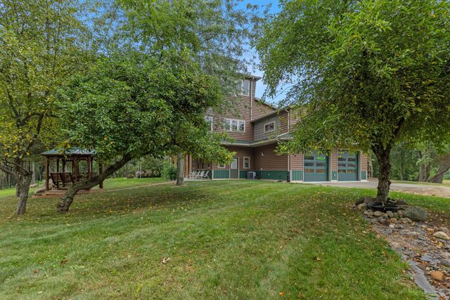 781 Hopkins Road, Lyons, MI 48851