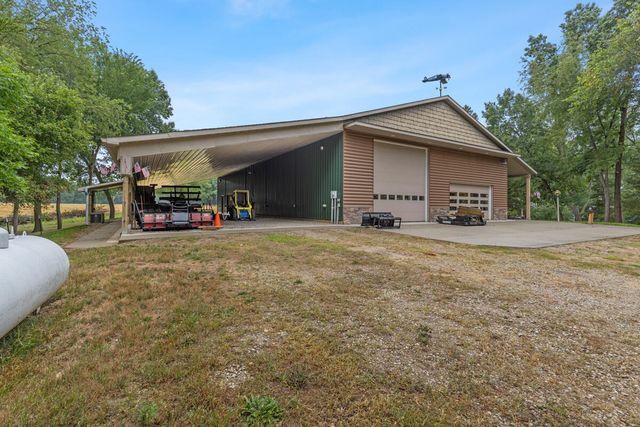 781 Hopkins Road, Lyons, MI 48851