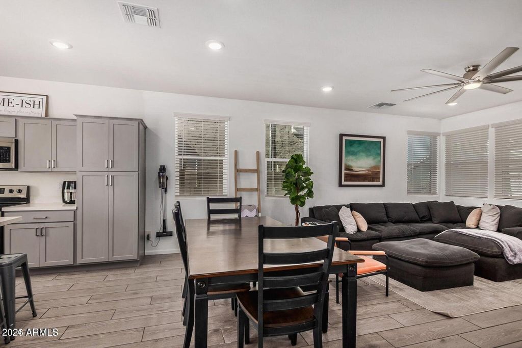 1927 W 23RD Avenue, Apache Junction, AZ 85120 — photo 5