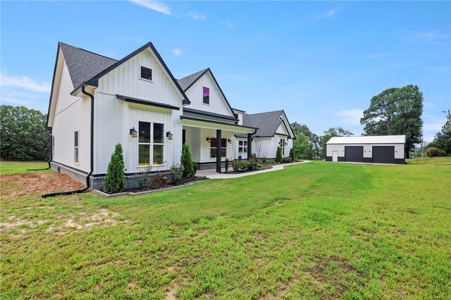 5040 Webster Branch Way, Van Buren, AR 72956