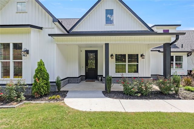 5040 Webster Branch Way, Van Buren, AR 72956