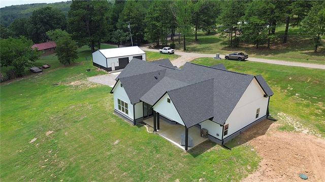 5040 Webster Branch Way, Van Buren, AR 72956