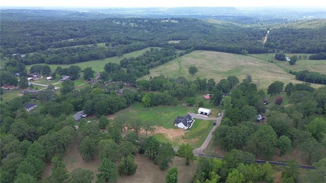 5040 Webster Branch Way, Van Buren, AR 72956