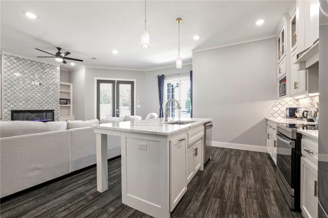 5040 Webster Branch Way, Van Buren, AR 72956