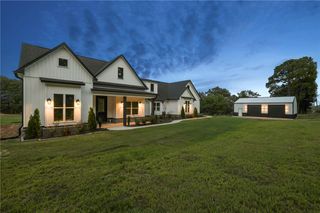 5040 Webster Branch Way, Van Buren, AR 72956