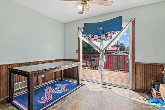 980 Jessamine Avenue E, Saint Paul, MN 55106
