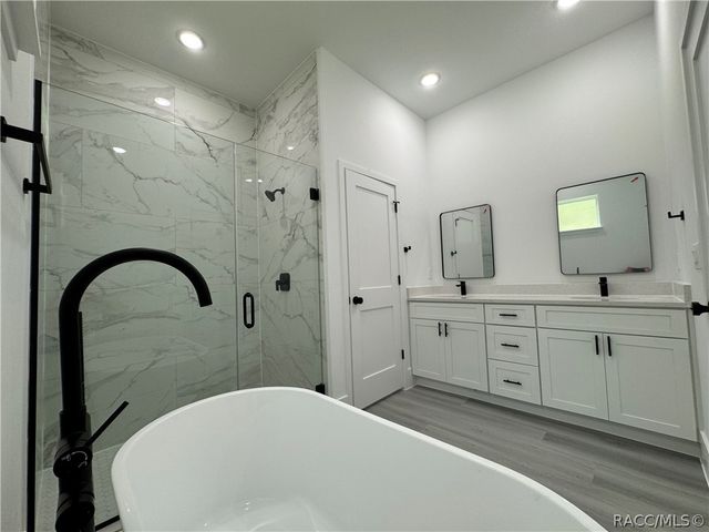 10099 N Carib Way, Citrus Springs, FL 34434